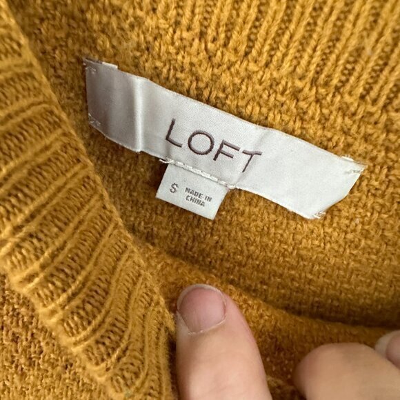 Loft Mustard Long Sleeve Sweater Size Small - Picture 3 of 6